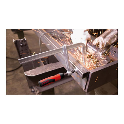 Ścisk śrubowy BESSEY GZ-2K wykonany w całości ze stali Szerokość mocowania 600 mm Występ 120 mm ( 4000831786 )