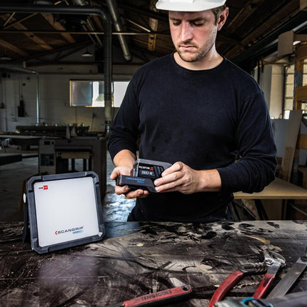 Reflektor LED SCANGRIP VEGA 2 CONNECT 20 W 1000 - 2000 lm ( 4000873484 )