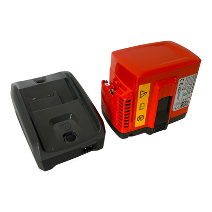 Akumulatorowe nożyce do żywopłotu Husqvarna 215 iHD45 36 V, długość 45 cm, bezszczotkowe ( 970536502 ) + 1x akumulator 2,0 Ah + ładowarka