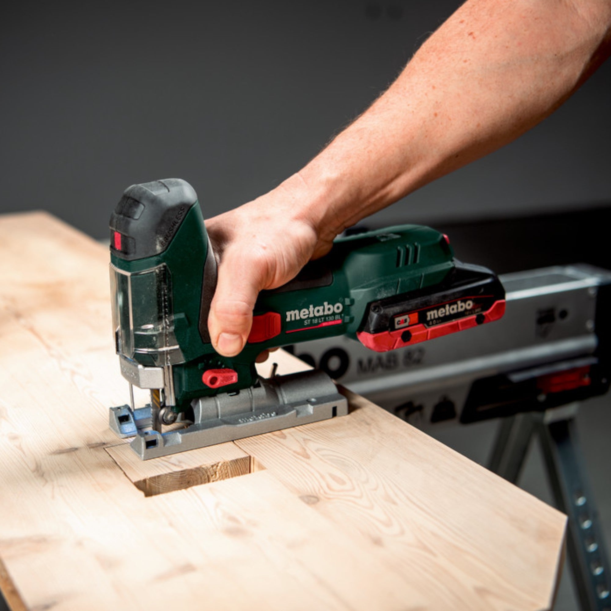 Metabo ST 18 LT 130 BL Akku Stichsaege 18 V 130 mm Brushless 1x LiHD Akku 5 5 Ah Ladegeraet Metabox 4 - toolbrothers