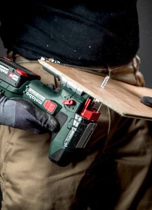 Metabo ST 18 L 90 Akku Stichsäge 18 V 90 mm + 1x LiHD Akku 4,0 Ah + Ladegerät + Metabox