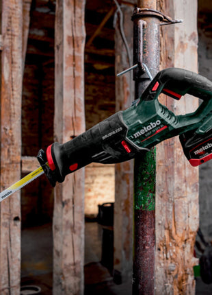 Metabo SSEP 18 LT BL Akku Säbelsäge 18 V 32 mm Brushless + 2x LiHD Akku 5,5 Ah + Ladegerät + Metabox