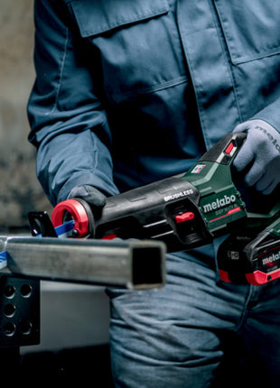 Metabo SSEP 18 LT BL Akku Säbelsäge 18 V 32 mm Brushless + 1x LiHD Akku 8,0 Ah - ohne Ladegerät