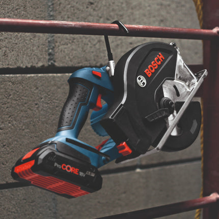 Bosch GKM 18V-50 Professional akumulatorowa pilarka tarczowa do metalu 18 V 136 mm bezszczotkowa + 2x akumulator 4,0 Ah + ładowarka + L-Boxx