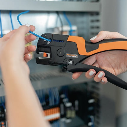 Weidmüller automatyczny ściągacz izolacji STRIPX(R) PLUS 2.5 ( 4000811191 ) długość 210 mm