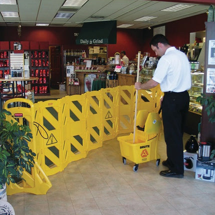 Siatka barierowa Rubbermaid ( 9001477000 ) polietylenowa żółta przenośna, 16 szt.