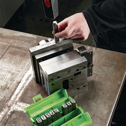 Zestaw cyfr uderzeniowych Kukko 330 ( 8000458600 ) 9-elementowy cyfry 0 - 9