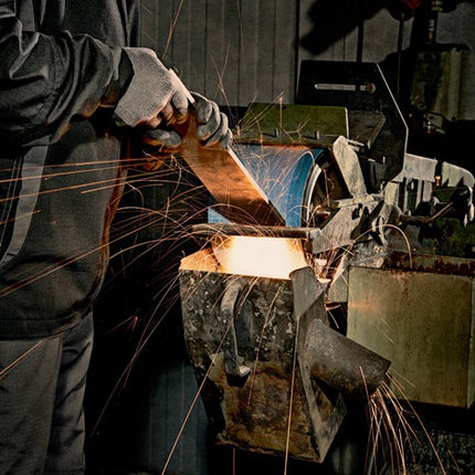 Pas ścierny Klingspor CS 411 X ( 8000352401 ) Długość 2000 mm Szerokość 100 mm Ziarnistość 36 Korund cyrkonowy