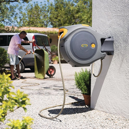 Uchwyt ścienny na wąż Hozelock Auto Reel 30 Flowmax ( 4000350704 ) szerokość 65,5 cm