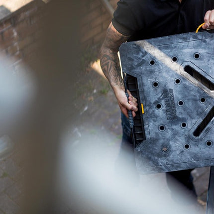 Stół warsztatowy Stanley Fatmax(R) Express(TM) ( 8000150137 ) H800xW850xD600mm składany