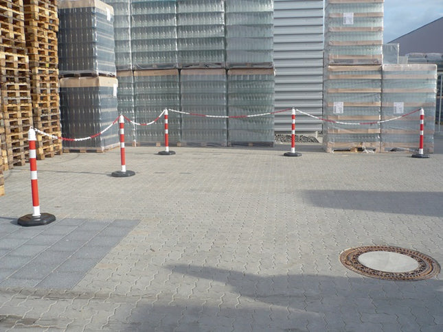 Słupek blokujący ( 9000490023 ) PPC czerwono-biały Ø 63 mm z oczkiem