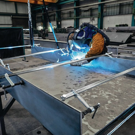 Wysokowydajny zestaw zacisków Bessey SLV/GSV ( 4000831546 ) Szerokość mocowania 1500 mm Występ 120 mm