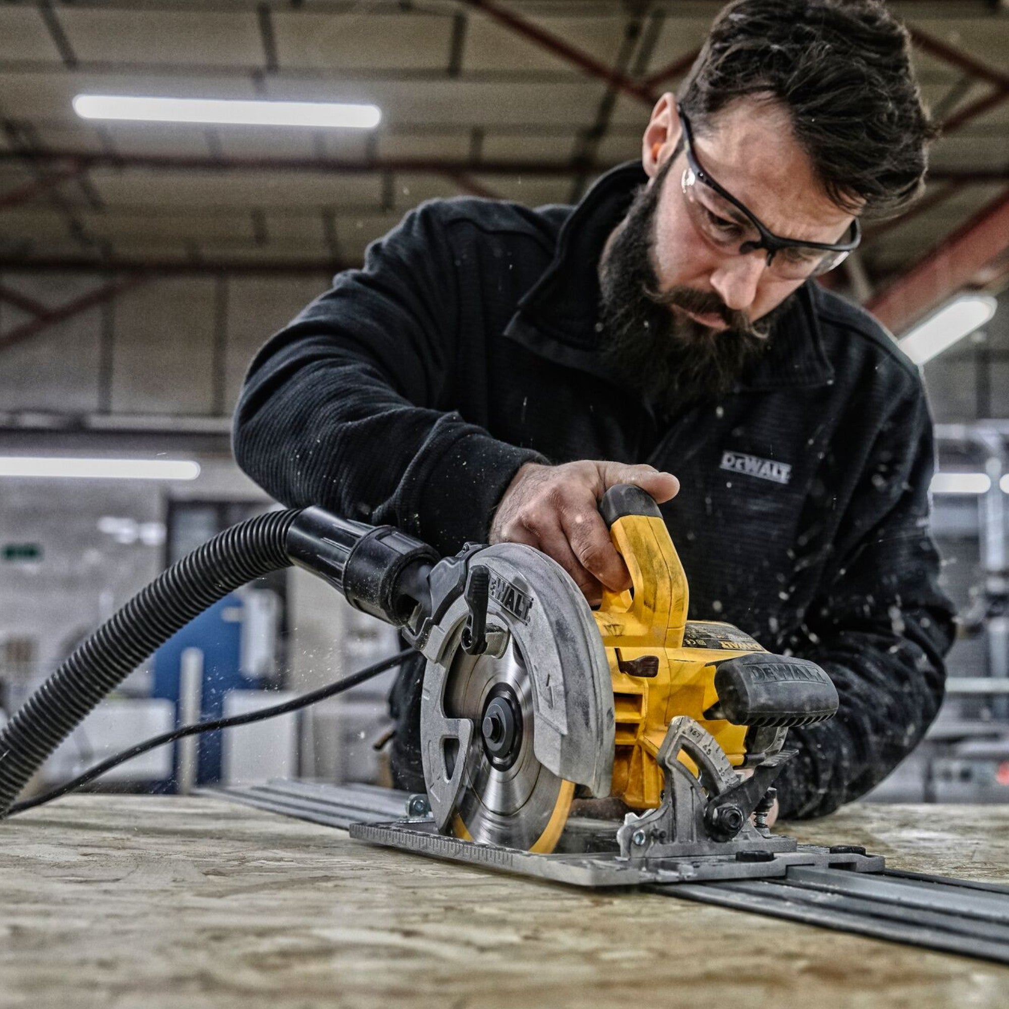 DeWalt DWE 576 K Handkreissaege 1600 Watt 190 mm Koffer 1 - toolbrothers