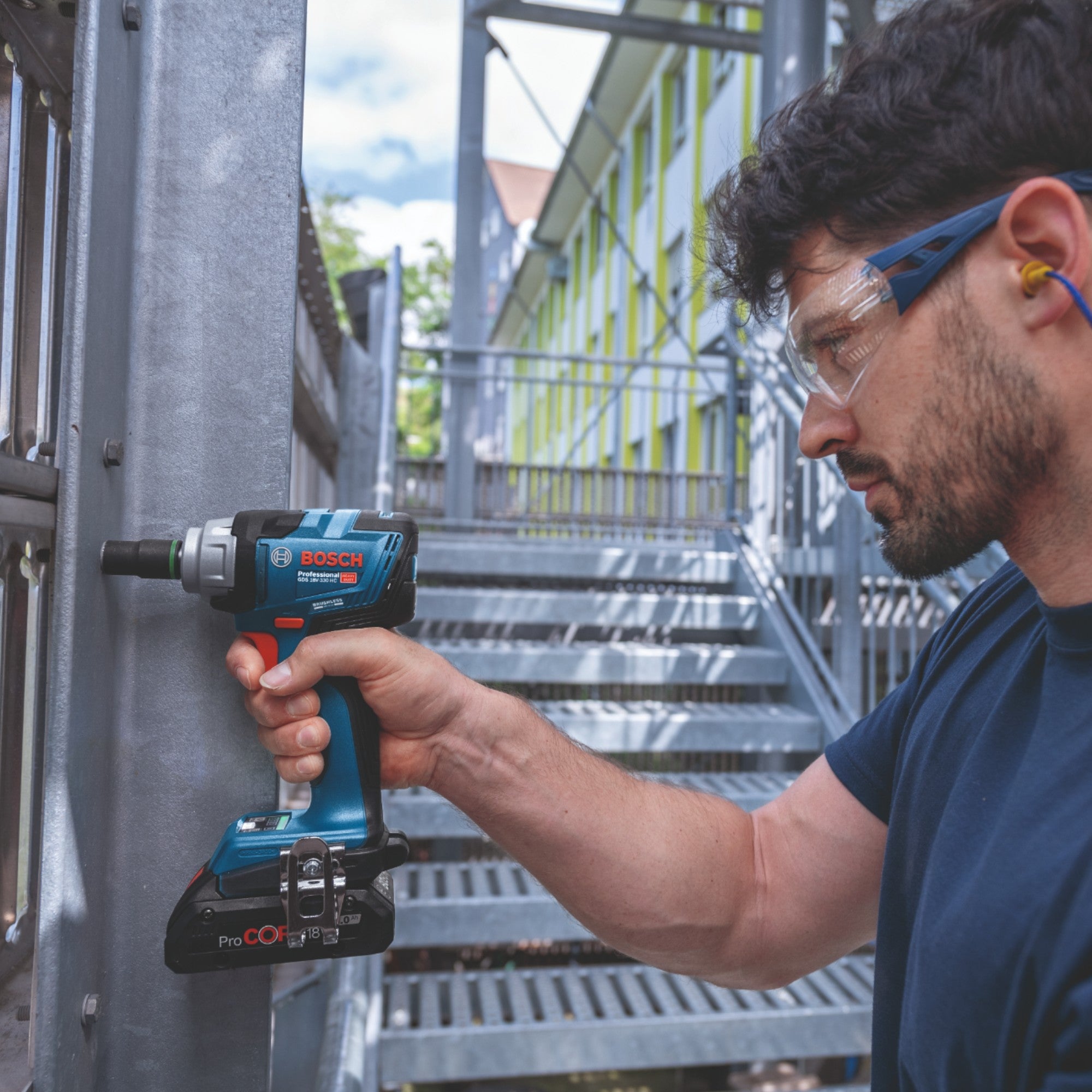 Bosch GDS 18V 330 HC Professional Akku Schlagschrauber 18 V 330 Nm 1 2 Brushless 2x ProCORE Akku 4 0 Ah Ladegeraet 4 - toolbrothers