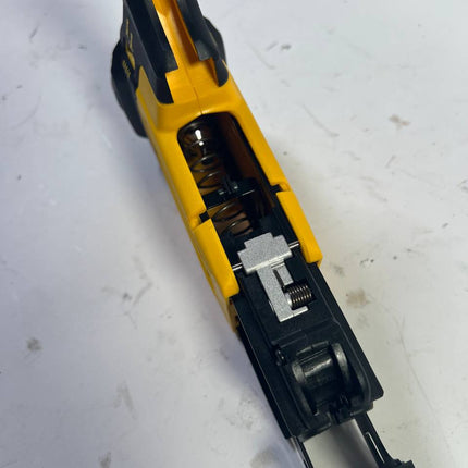 DeWalt DCF 6202 Magazinvorsatz 25 57 mm fuer Akku Schnellbauschrauber DCF 620 Unvollstaendig 4 - toolbrothers
