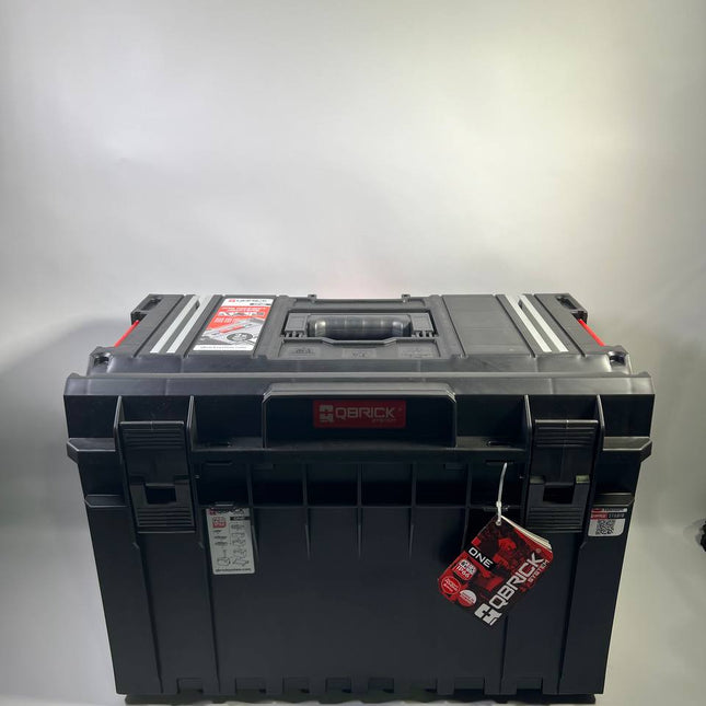 Qbrick System ONE 450 1 0 Technik Werkzeugkoffer 585 x 385 x 420 mm 52 l stapelbar IP66 alte Version ohne Gewindeeinsaetze Beschaedigt 0 - toolbrothers