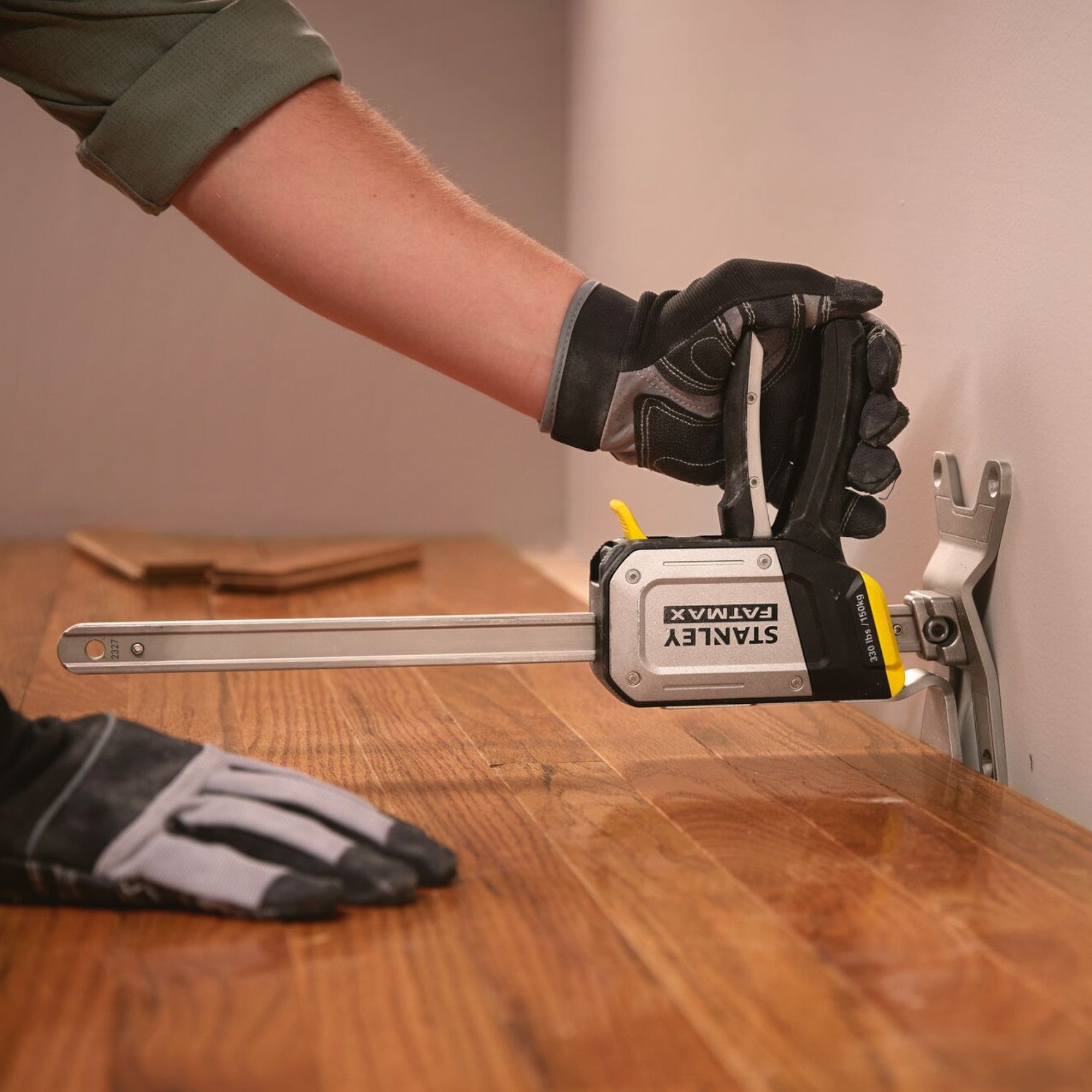 Stanley Fatmax TradeLift Einhand Montagewerkzeug 1 Stueck 150 kg Hubkraft Einzelstueck aus FMHT83552 1 4 - toolbrothers