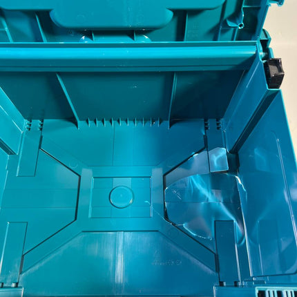 Makita MAKPAC 3 Kunststoffkoffer 395 x 295 x 215 mm ohne Einlage 821551 8 Beschaedigt 1 - toolbrothers