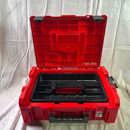 Qbrick System PRO Technik Case 2 0 RED ULTRA HD Custom Werkzeugkoffer 450 x 332 x 171 mm 12 l stapelbar IP54 mit Ablage Unvollstaendig 1 - toolbrothers