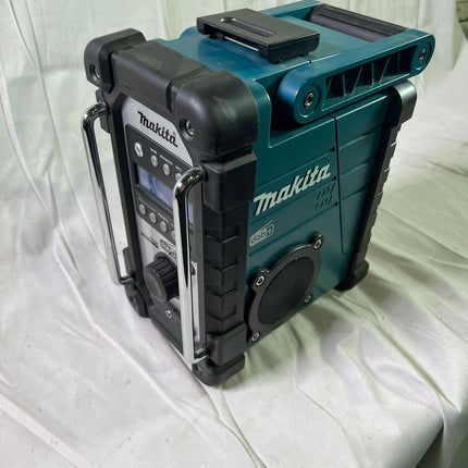 Makita DMR 110 N Akku Baustellenradio 12 V 14 4 V 18 V DAB DAB FM IP64 Solo ohne Akku ohne Ladegeraet Reparaturgeraet 0 - toolbrothers