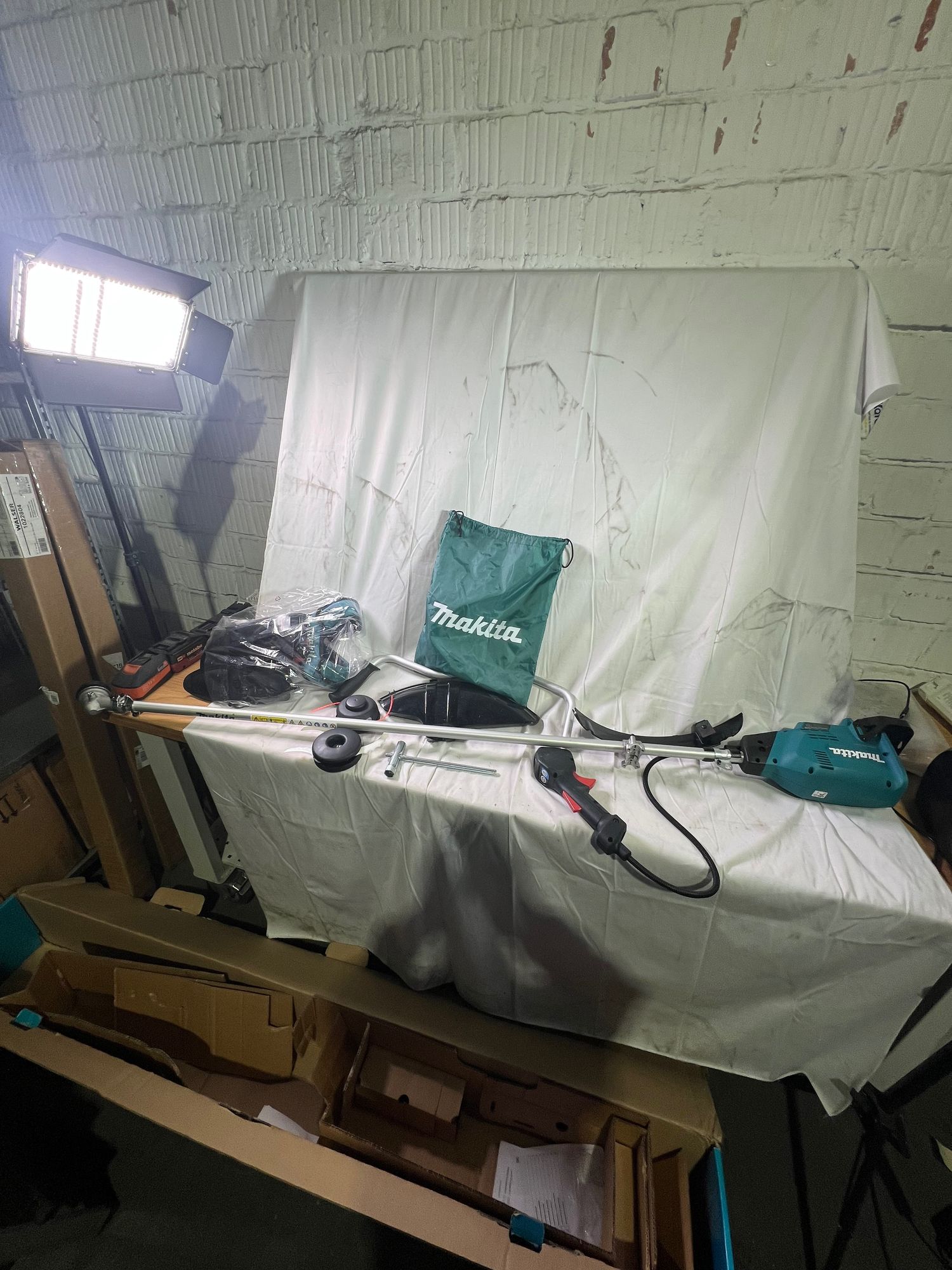 Makita DUR 369 AZ Akku Freischneider 36 V 2x 18 V 43 cm Brushless Solo ohne Akku ohne Ladegeraet Reparaturgeraet 0 - toolbrothers