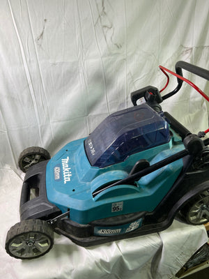 Makita DLM 432 Z Akku Rasenmäher 36 V ( 2x 18 V ) 43 cm Brushless Solo - ohne Akku, ohne Ladegerät  - Reparaturgerät