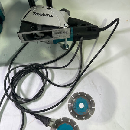 Makita SG 1251 J Mauernutfraese mit 1 400 Watt im Makpac 2 Diamantscheiben 125 mm Gebraucht 0 - toolbrothers