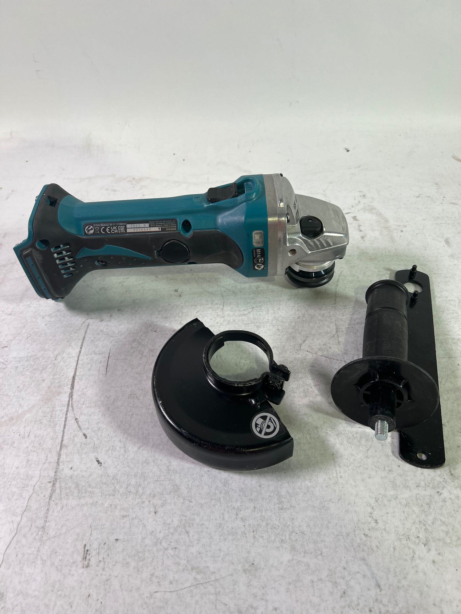 Makita DGA 452 Z Akku Winkelschleifer 18 V 115 mm Solo ohne Akku ohne Ladegeraet Reparaturgeraet 0 - toolbrothers