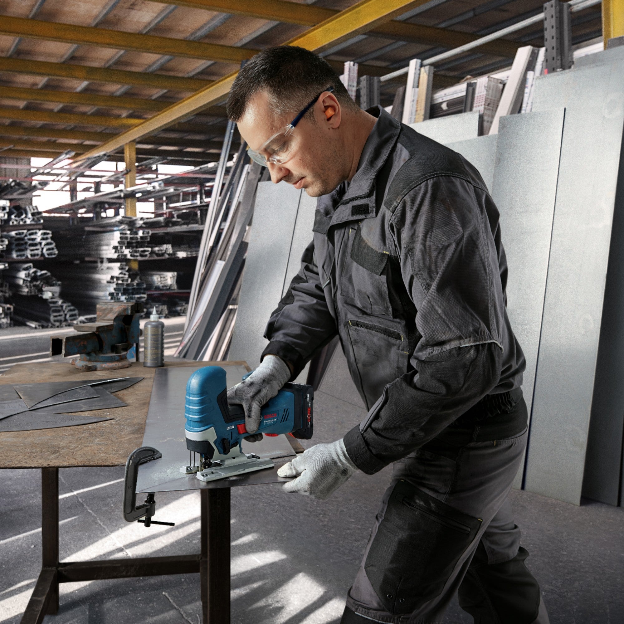 Bosch GST 18V 125 S Professional Akku Stichsaege 18 V 125 mm Brushless 1x Akku 2 0 Ah ohne Ladegeraet 4 - toolbrothers