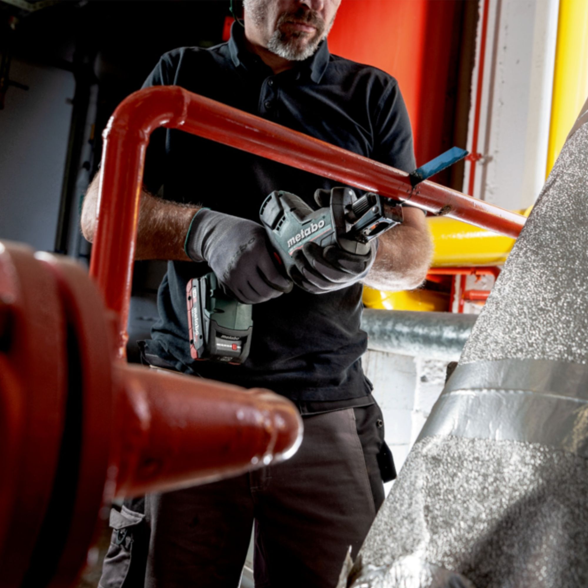 Metabo SSE 18 LTX BL Compact Akku Saebelsaege 18 V 2x LiHD Akku 4 0 Ah Ladegeraet metaBOX 4 - toolbrothers