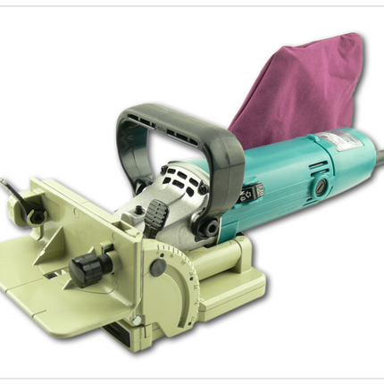 Makita 3901 590W Nutfräse mit Transportkoffer - Toolbrothers