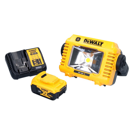 DeWalt DCL 077 P1 Foco de trabajo LED a batería 12 V 18 V 2000 lm IP54 + 1x batería 5,0 Ah + cargador