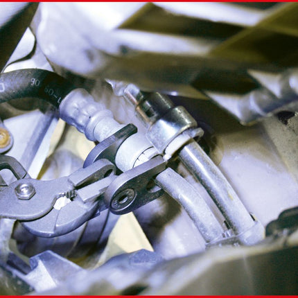 KS TOOLS Lösezange für Getriebeölkühler-Leitungen ( 115.8504 ) - Toolbrothers