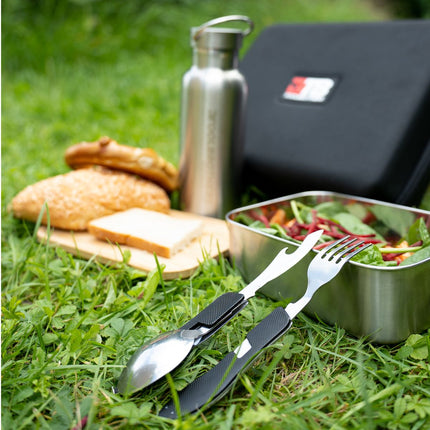 Toolbrothers Fan Lunch Pack in Hardcase Carry Bag Wodoodporna torba na lunch z pojemnikiem ze stali nierdzewnej i bambusową pokrywką 1200 ml + butelka ze stali nierdzewnej 600 ml + wielofunkcyjne sztućce 4 w 1