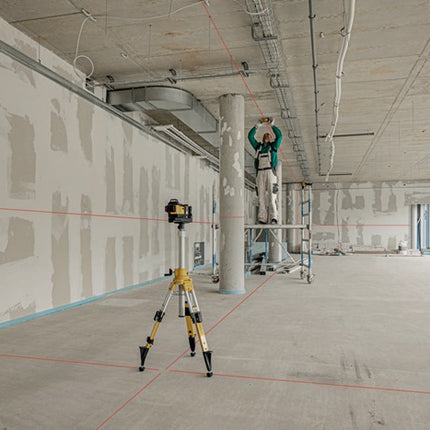 STABILA Multilinienlaser LAX 600 ± 4 ° ± 0,3 mm/m ( 8001895886 )